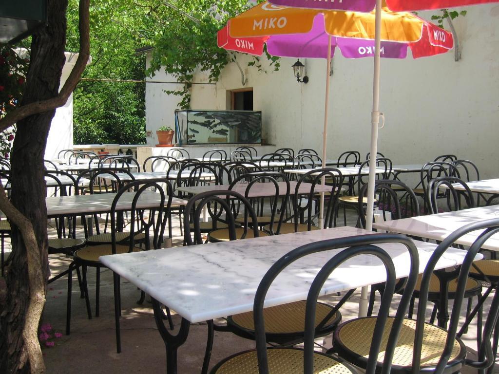 Fontan Chambres D'Hotes Le Terminus מראה חיצוני תמונה